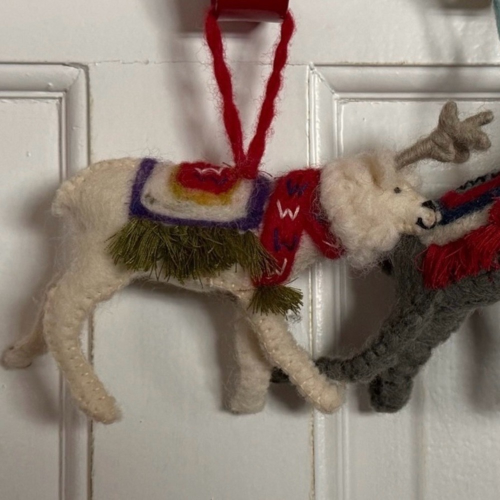 Anthropologie reindeer ornament. - Picture 3 of 3